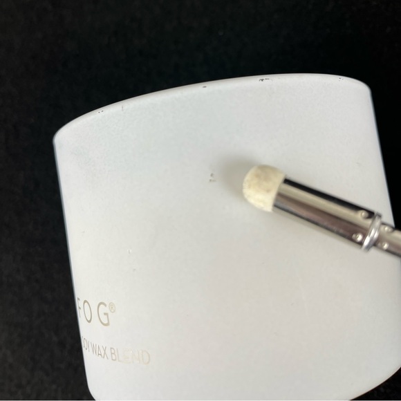 NWT Sand + Fog Ocean & Sea Salt Candle 2 Wick 12oz White Opaque Jar Wood Lid - Picture 7 of 11